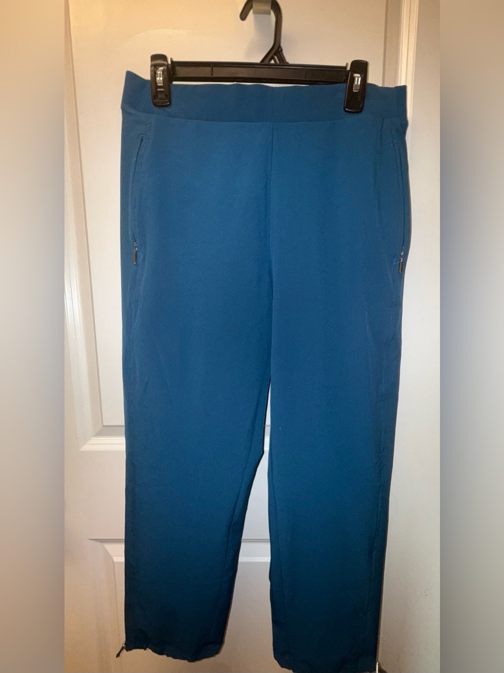 Chico’s Teal Blue Pull-On Ankle Pants Size 0.5 US 6 Zip Pockets